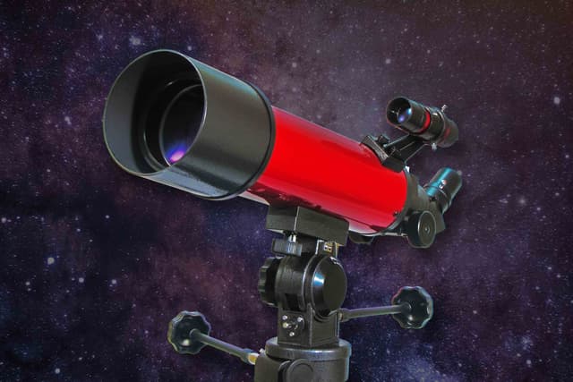 Refractor Telescopes